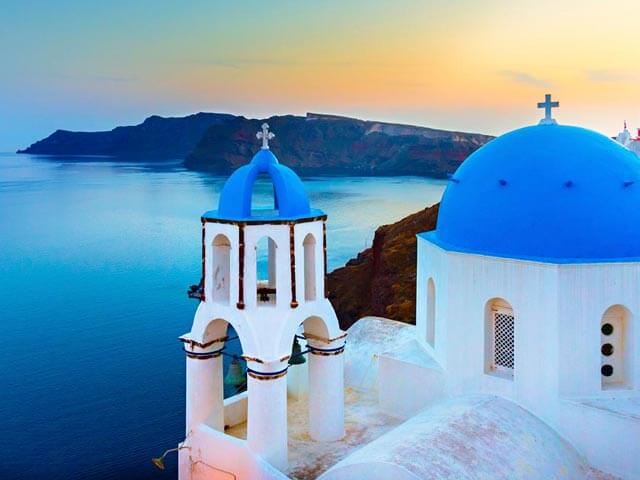 Book your flight to Santorini with eDreams